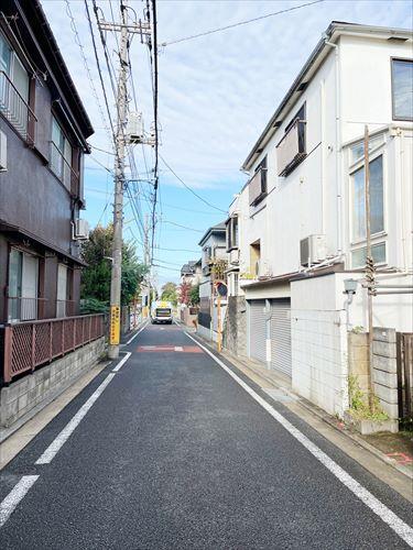 現地前道路（北西側）