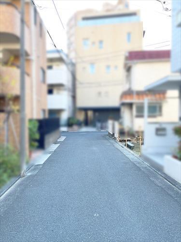 現地前道路