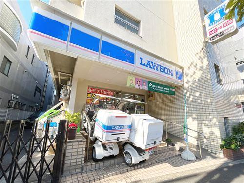 ローソン天現寺店まで40ｍ