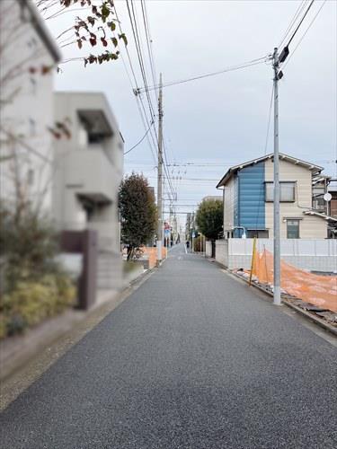 現地前道路(北西側)