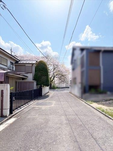 西側道路