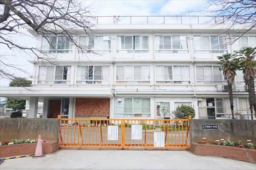 小平市立学園東小学校まで630ｍ