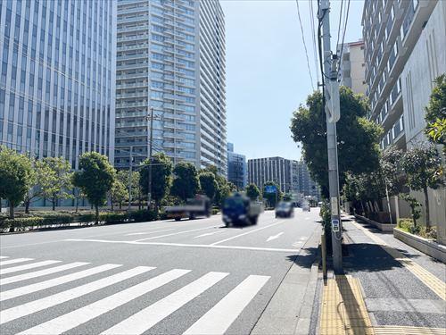 現地前道路