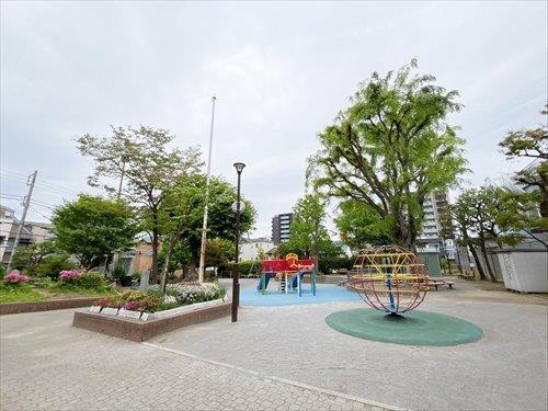 矢来公園まで180ｍ