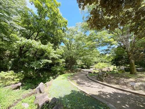 王禅寺ふるさと公園まで260ｍ