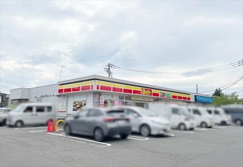 デイリーヤマザキ滝山団地西店まで300ｍ