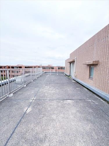 ルーフバルコニー