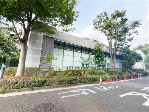 武蔵野市立プールまで1110ｍ