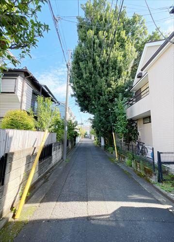 前面通路（2025年10月撮影）