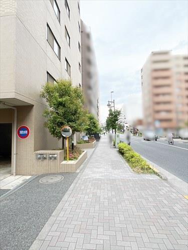 現地前歩道