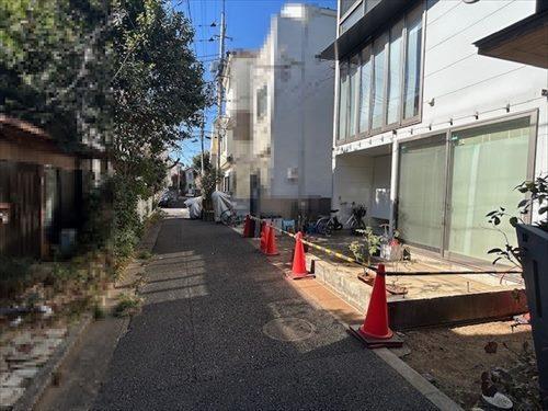 前面道路(2026年1月撮影)