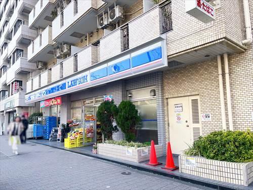 ローソン麻布十番店まで130ｍ
