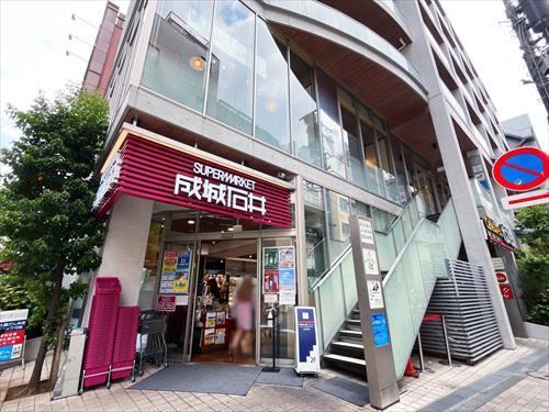 成城石井麻布十番店まで360ｍ