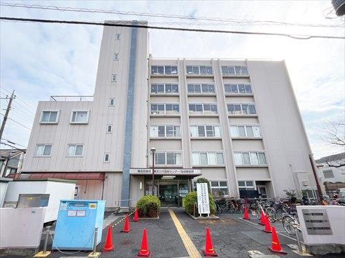 中野区立鷺宮図書館まで700ｍ