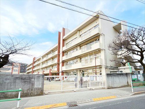 調布市立上ノ原小学校まで460m