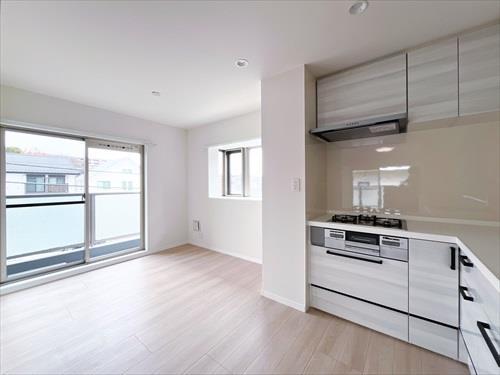 ダイニングキッチン約8帖