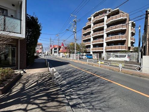 北側前面道路２