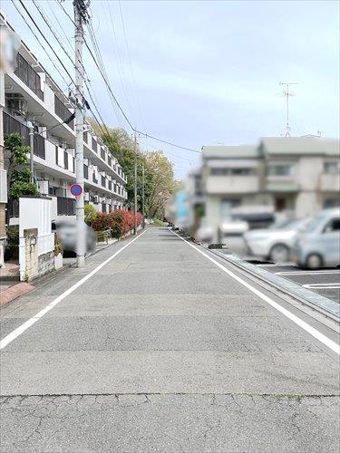現地前道路