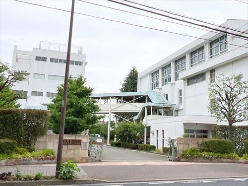 三鷹市立第一中学校(610ｍ)