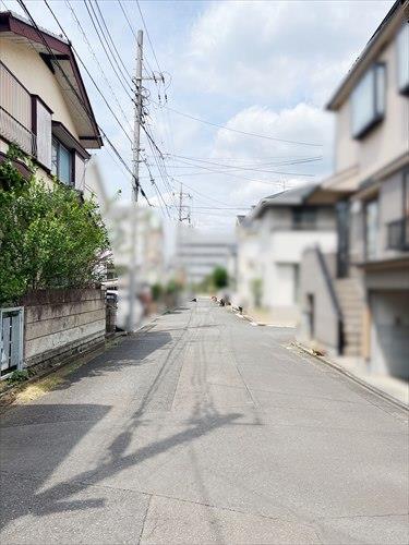 現地前道路