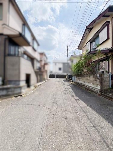 現地前道路