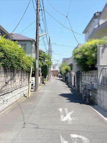 北側前面道路