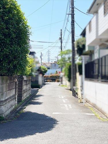 北側前面道路