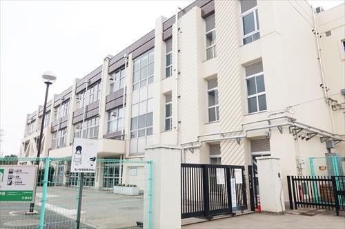 調布市立北ノ台小学校(1040m) 調布市立北ノ台小学校(1040m)