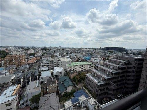 洋室約5帖からの眺望
