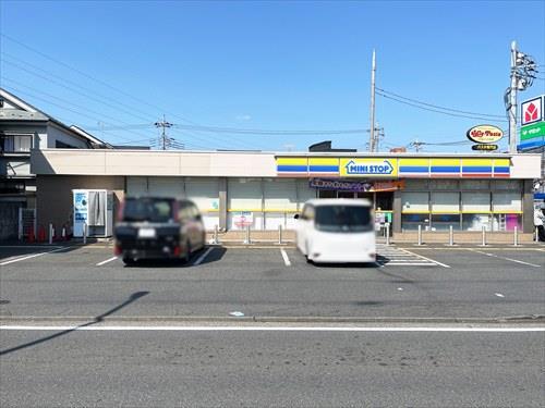 ミニストップ府中西原町店(540m)