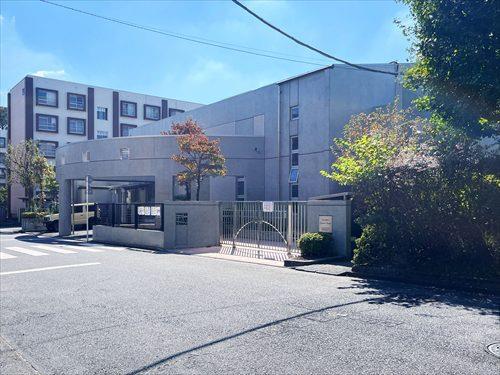 久米川保育園(540m)