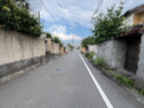 前面道路（2025年8月撮影）