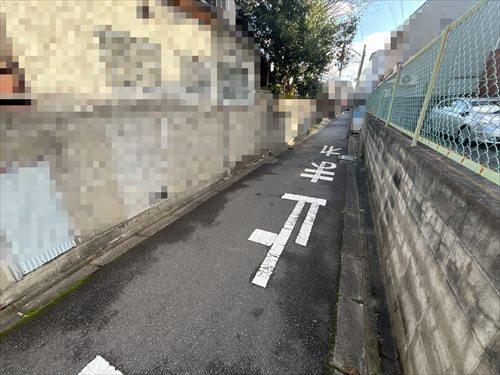 南東側前面道路