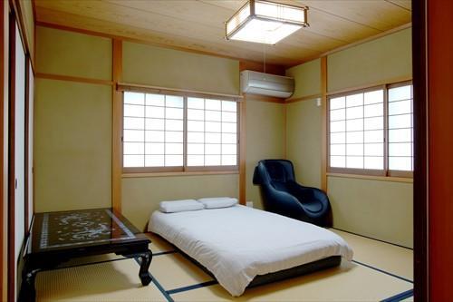 2階和室(約8.0帖)