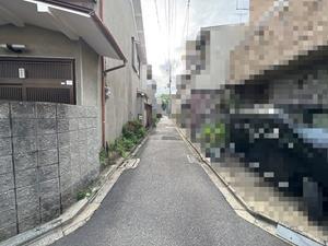 ㉙北側前面道路(西向き)