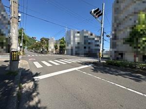 ㉙北側前面道路(東向き)
