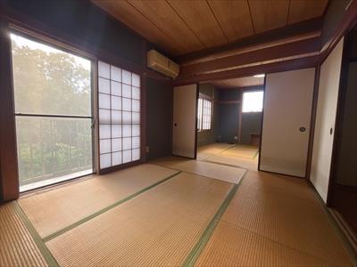 2階　東側和室①