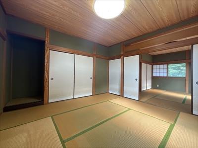 2階　西側和室①