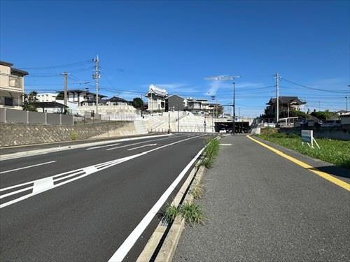 前面道路（南⇒北）