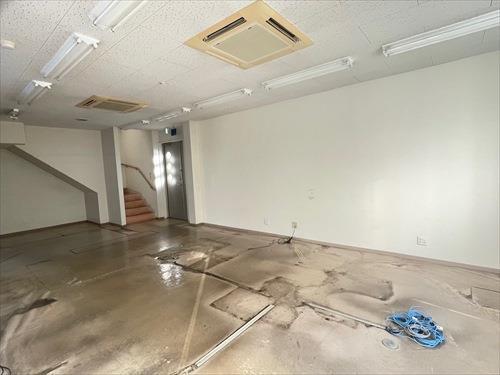 1階店舗内　撮影日：2025年12月