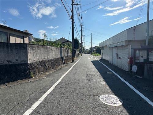 南東側道路（西⇒東）