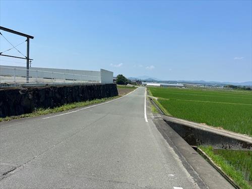 北西側前面道路