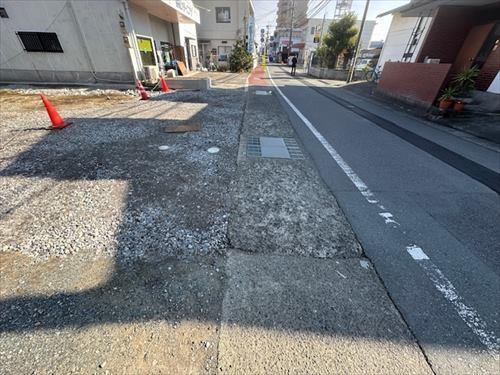 前面道路（2025年1月撮影）