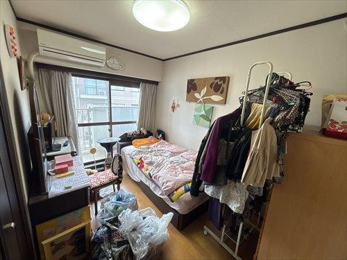 北東側洋室約5.4帖