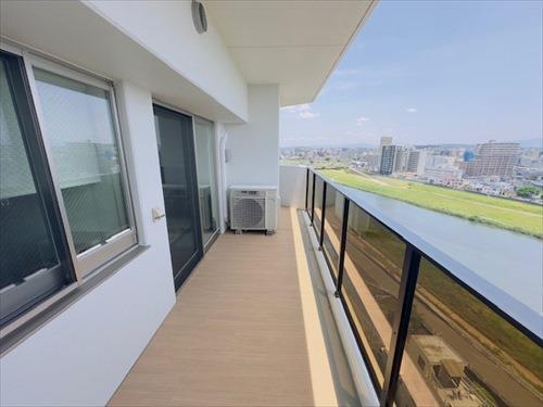 バルコニー（東側）