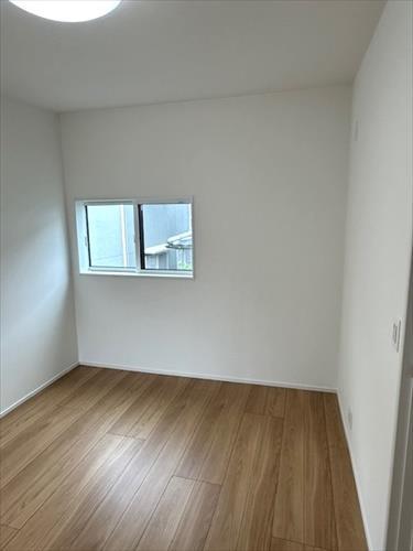 ２階東側洋室約6.5帖（2）