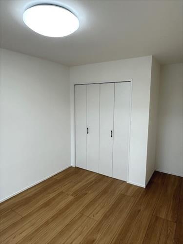 ２階西側洋室約6.5帖