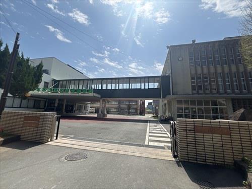 熊本市立藤園中学校まで徒歩2分