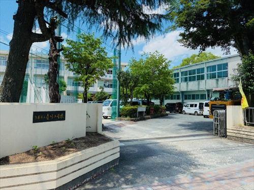 熊本市立壺川小学校（1000m）