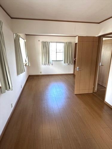 ２階東側洋室１－２